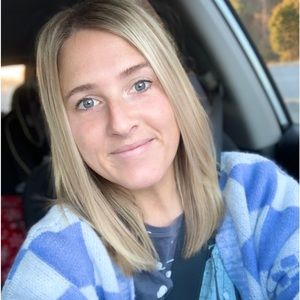 Meet your Posher, Stephanie
